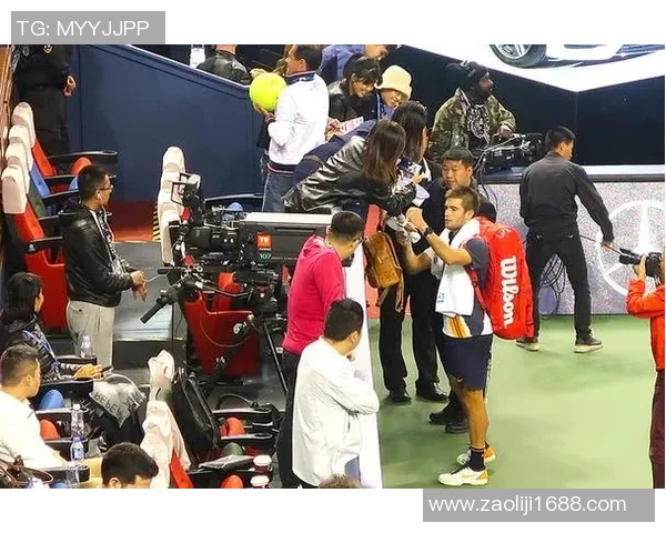 吴丽独家解析足球技巧与心得分享助你提升球技与观赛体验